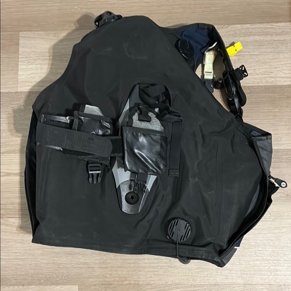 Men's Black and Gray Diving Jacket - Picture 4 of 4